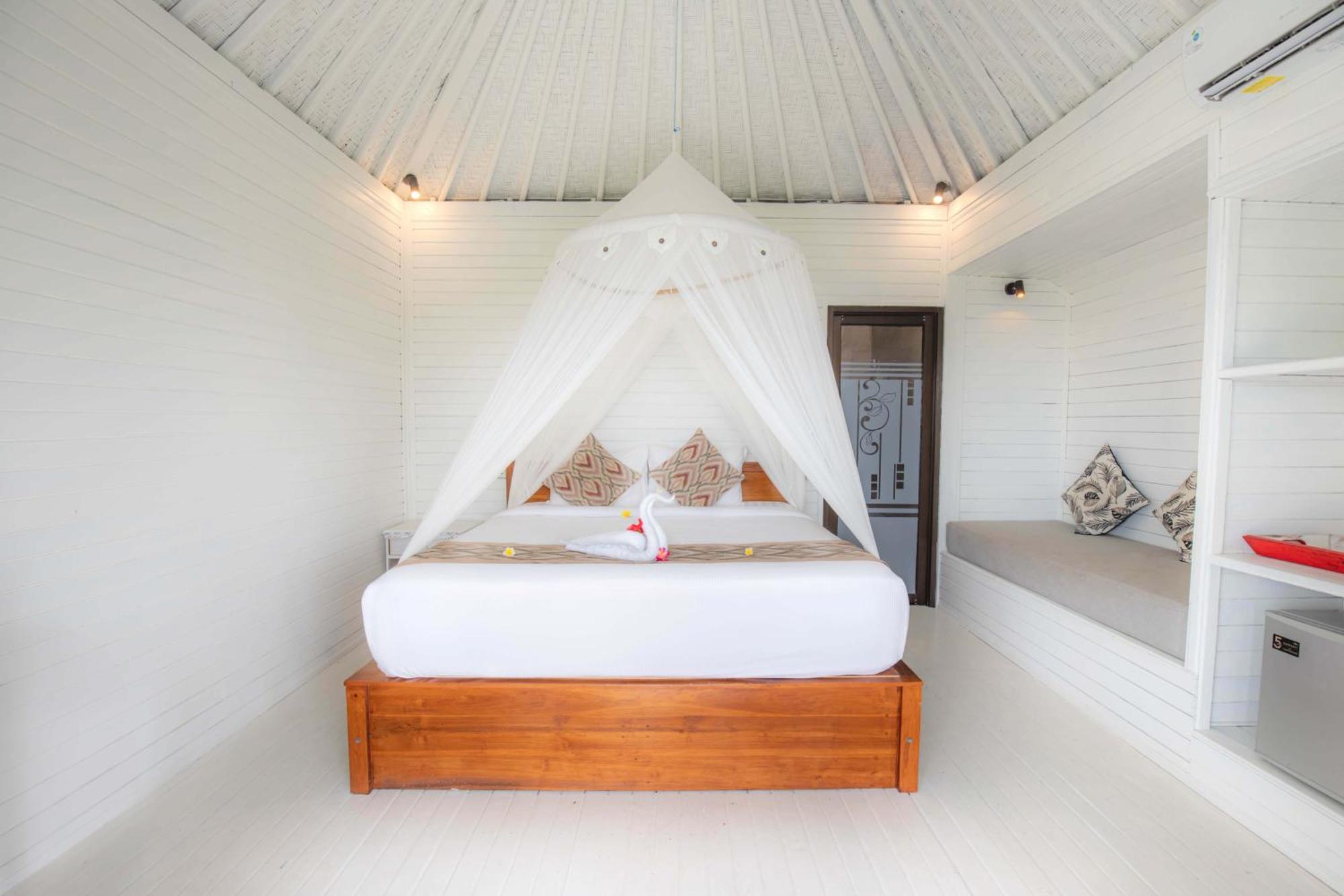 Blue Lagoon Secret Villas Lembongan Habitación foto